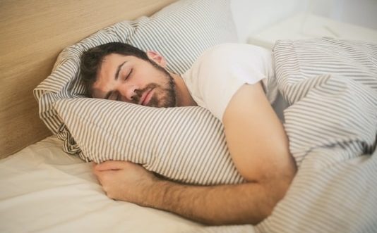 Tidur untuk menghilangkan nyeri otot