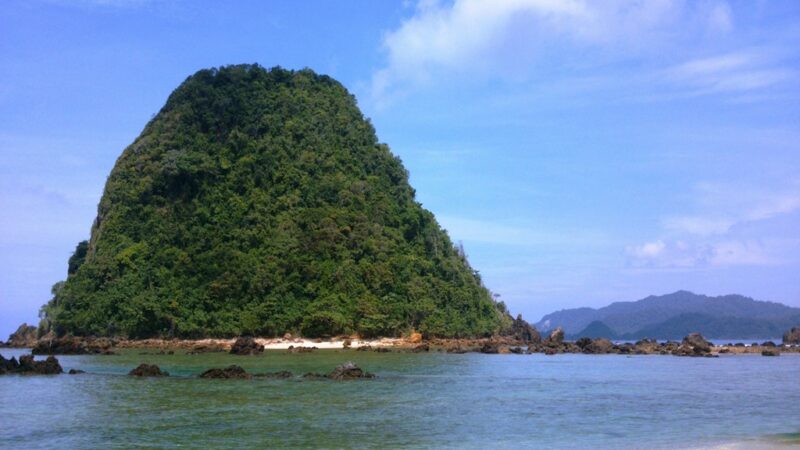 Aman Untuk Surfing 3 Pantai Di Banyuwangi Ini Menunggu Dikunjungi