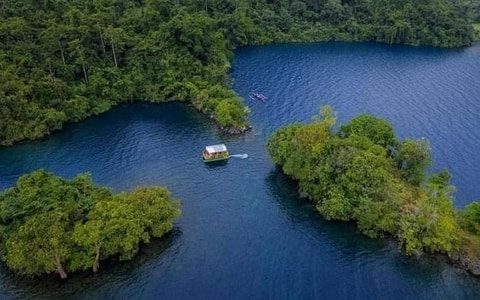 Menyingkap Cantiknya 17 Danau di Indonesia, Dijamin Kamu Suka!