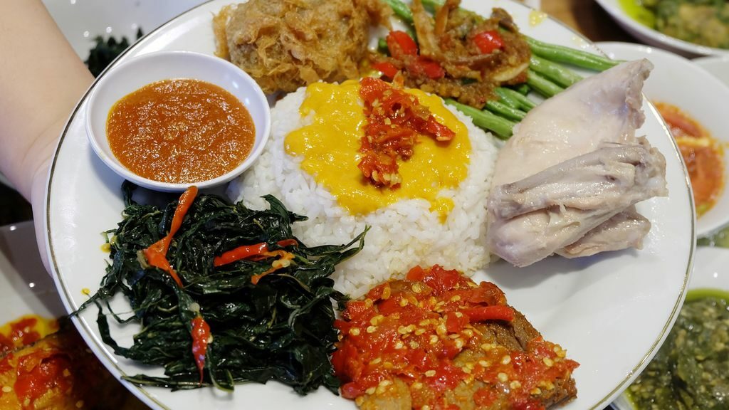 6 Rumah Makan Khas Minang Terbaik di Jakarta Untuk Buka Puasa