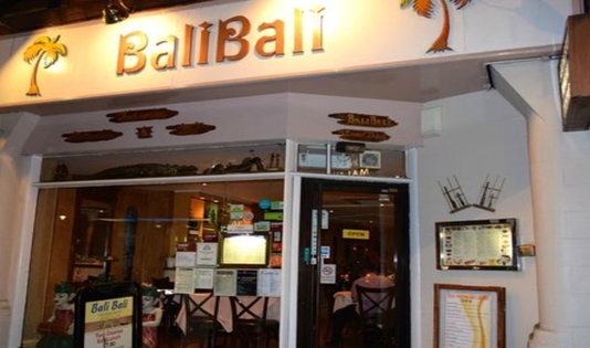 Restoran Bali-Bali Indonesia Berlokasi di 150 Sharebury Avenue, London, ngetrip, kawanjo, bali, wisata bali, padang, kuliner, homesick, restoran, inggris, swansea, kuliner indonesia, balibali, melur, garuda swansea, makatcha,
