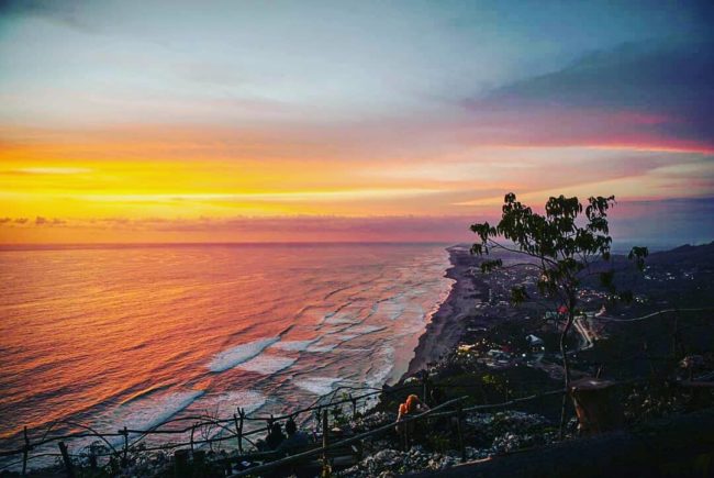 Menikmati 8 Aktivitas Seru Pantai Soka yang Unik di Bali