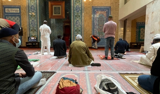 Mengunjungi Masjid selama Nge-trip, Rasakan 'Benefit'- nya
