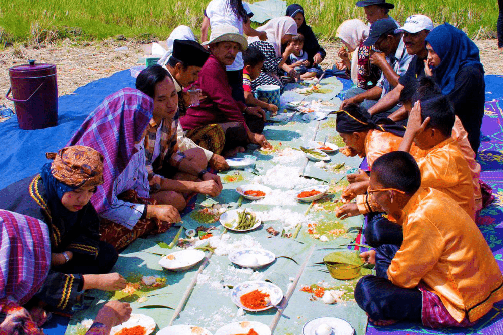 nasi baka, nasi kabaka, kubu gadang, padang panjang, kawanjo, makanan khas, makan baradaik, desa wisata,