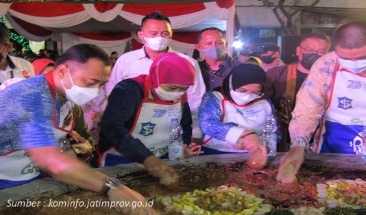 kuliner Surabaya Sambal Kacang festival rujak uleg