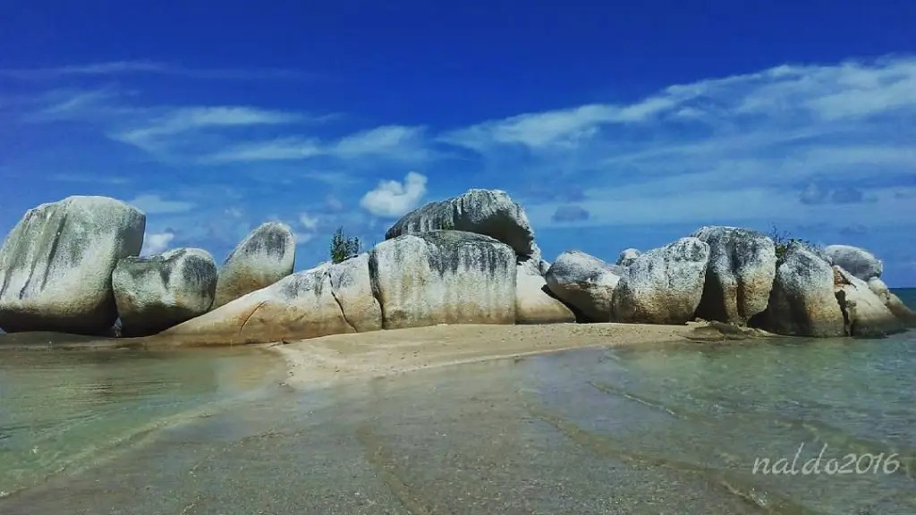 Destinasi Wisata Natuna yang Mempesona