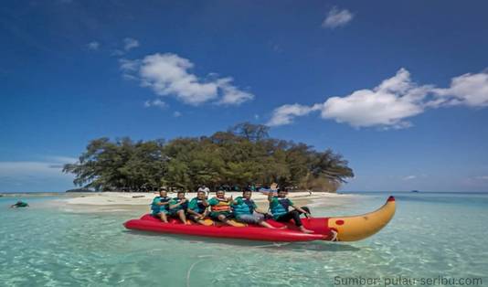 Wisata Pulau Pramuka, Banana Boat, Water Sport, Kepulauan Seribu, Pulau Pramuka