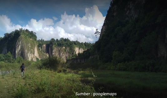 Geopark Ngarai Sianok di Sumatera
