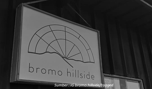 Bromo Hillside Cafe
