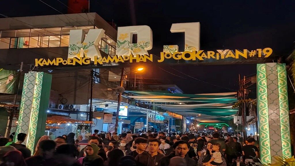 Pasar Sahur Jogokariyan