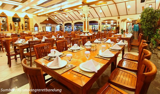 Tempat makan lesehan Bandung Recommended  Sindang Reret Restaurant