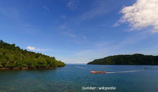 3 Destinasi Wisata Teluk Wondama, Siap Menyusul Raja Ampat! - Pigiblog