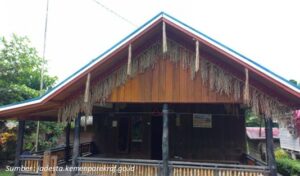 Rumah adat Desa Wisata Muntei