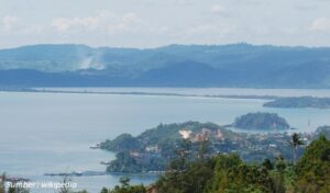 Wisata Alam di Jayapura Papua Teluk Youtefa