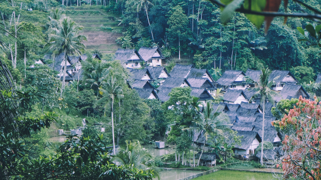 Baduy, Solusi Utama Keluar dari Hingar Bingar Kota!