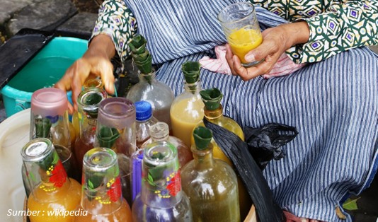 Perkembangan Tradisi Minum Jamu di Indonesia