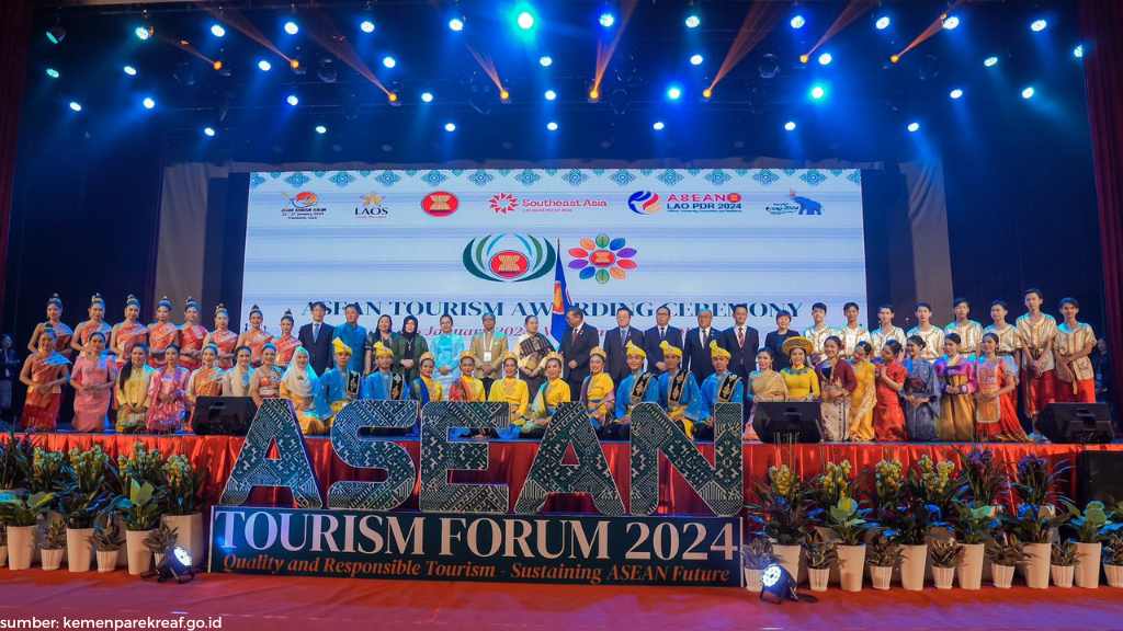 Balikpapan dan Surabaya Raih Penghargaan ASEAN Clean Tourist City Award 2024