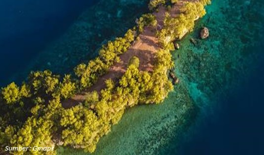Tempat Wisata di Kepulauan Banda Maluku Tengah