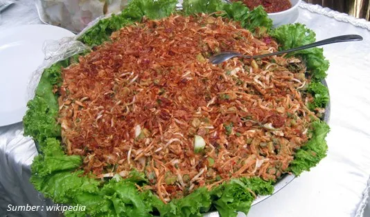 Jenis Salad Indonesia yang Menggunakan Saus Kacang Karedok