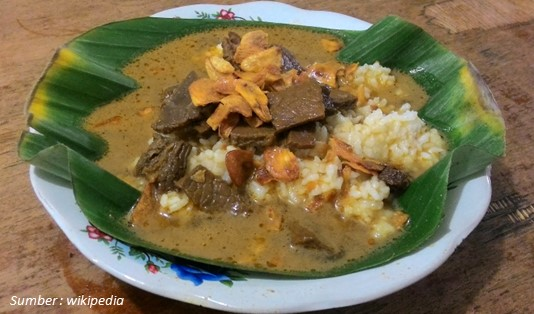 Menjelajahi Ragam Varian Nasi Gandul