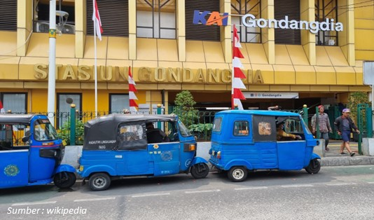 Wisata dekat stasiun Gondangdia