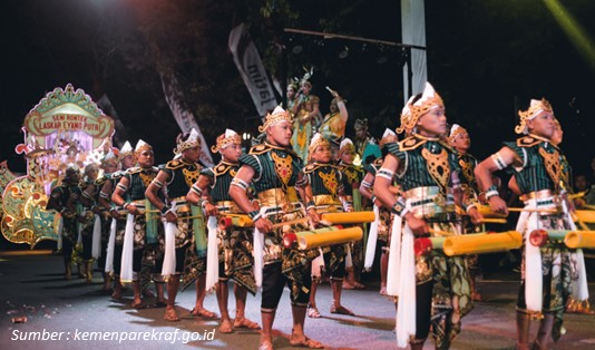 Festival Ronthek Pacitan