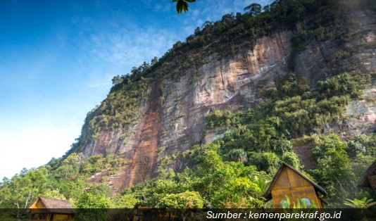 Panjat Tebing Lembah Harau Sumatera Barat