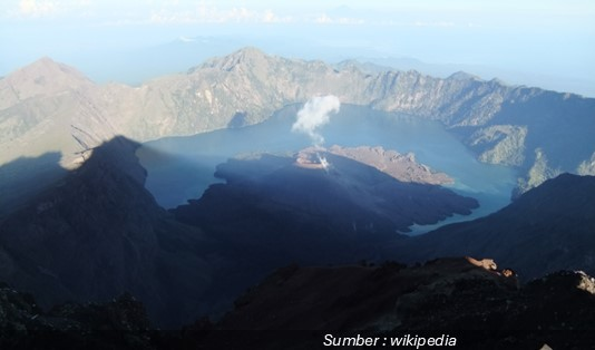 Kaldera Gunung Rinjani