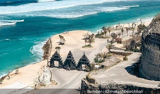 Pantai Instagramable di Bali yang Wajib Dikunjungi Pantai Melasti