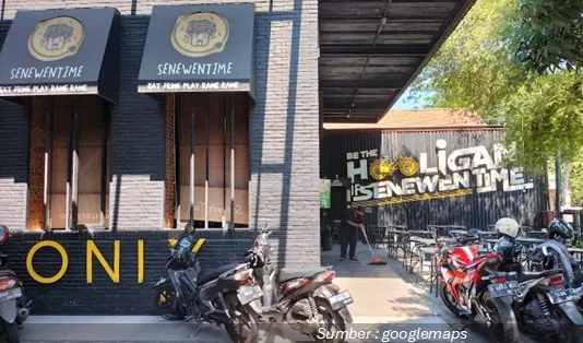 Senewen Time Tempat Makan Favorit di Dekat Masjid Agung Surabaya