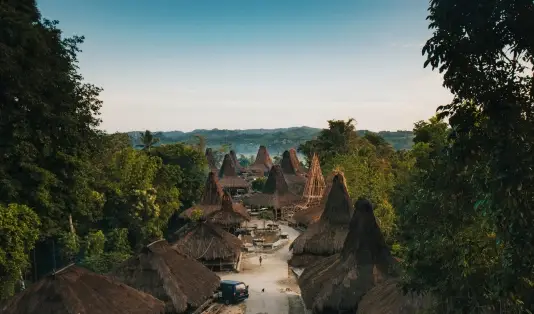 Sumba Masuk Daftar Destinasi Terbaik yang Harus Dikunjungi di 2025, sumba, destinasi terbaik, Air Terjun Mata Jitu, Pulau Kenawa, Pantai Pink, Savana Puru Kambera, Nusa Tenggara Timur, Danau Weekuri, Sumba Masuk Daftar Destinasi Terbaik yang Harus Dikunjungi di 2025